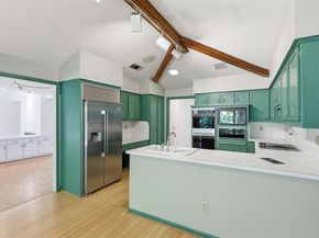 7211  Valley View Place , Dallas Texas 75240