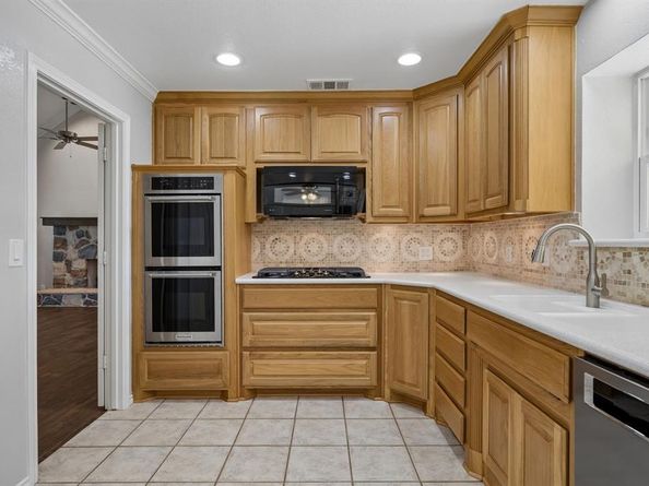 2604  Winterplace Circle , Plano Texas 75075