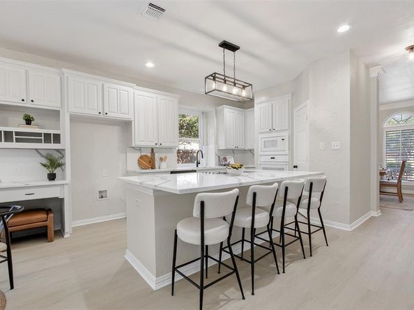 805  Doral Drive , Mansfield Texas 76063