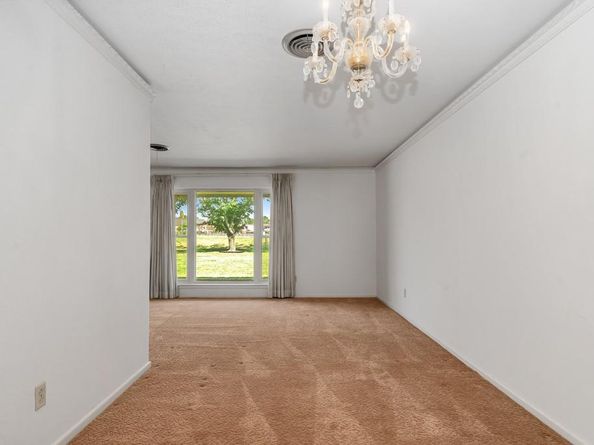 401  S Beverly Street , Crowley Texas 76036