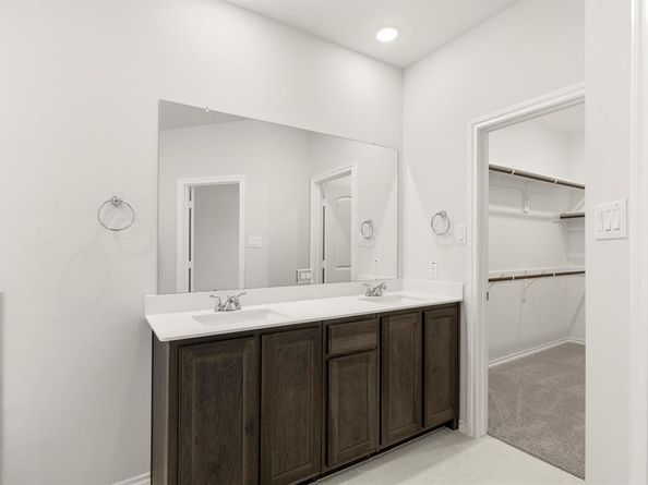 2521  Russell Way , Mesquite Texas 75149