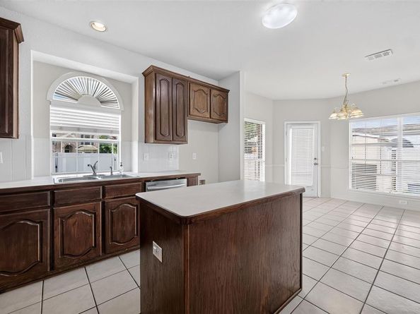 7708  Buccaneer Circle , Arlington Texas 76016