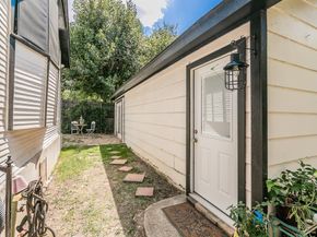 2238  College Avenue , Fort Worth Texas 76110