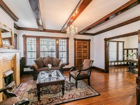 2238  College Avenue , Fort Worth Texas 76110