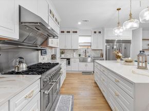 4726  Hopkins Avenue , Dallas Texas 75209