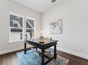 4612  New Water Lane , Dallas Texas 75219