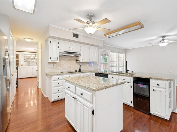 1223  Saint Monet Drive , Irving Texas 75038