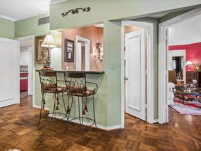 7276  Lupton Circle , Dallas Texas 75225