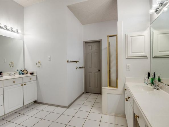 4910  Bayport Circle , Rowlett Texas 75088