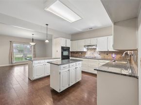 828  Rockefeller Lane , Allen Texas 75002