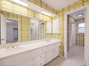 6727  Southpoint Drive , Dallas Texas 75248