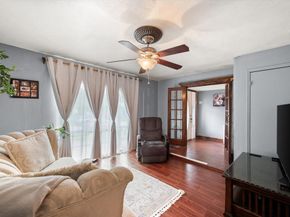 609  Columbine Lane , Grand Prairie Texas 75052