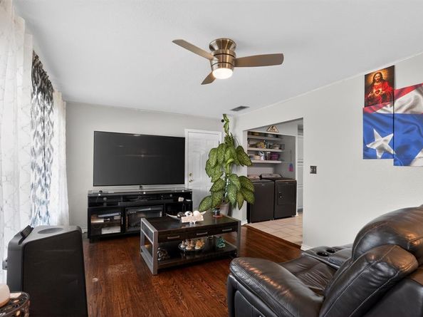 3272  Mimosa Park Drive , Richland Hills Texas 76118