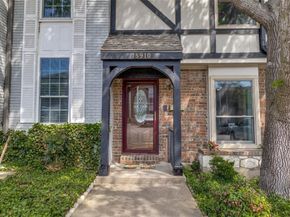 15910  Coolwood Drive  1046, Dallas Texas 75248