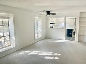 5212  Fleetwood Oaks Avenue  201 Bldg G, Dallas Texas 75235