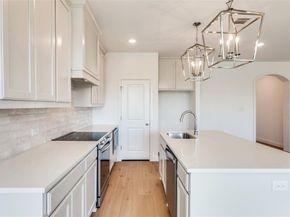2712  Glasgow Way , Denton Texas 76207