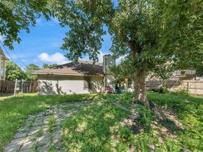 6010  Maple Leaf Drive , Arlington Texas 76017