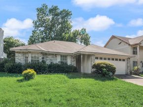 6010  Maple Leaf Drive , Arlington Texas 76017