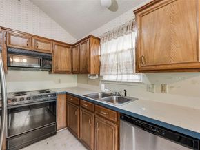 6010  Maple Leaf Drive , Arlington Texas 76017