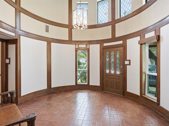 9435  Spring Hollow Drive , Dallas Texas 75243
