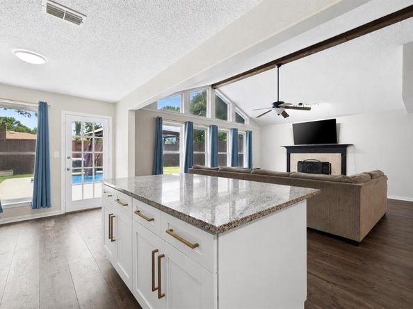 922  Thoreau Lane , Allen Texas 75002