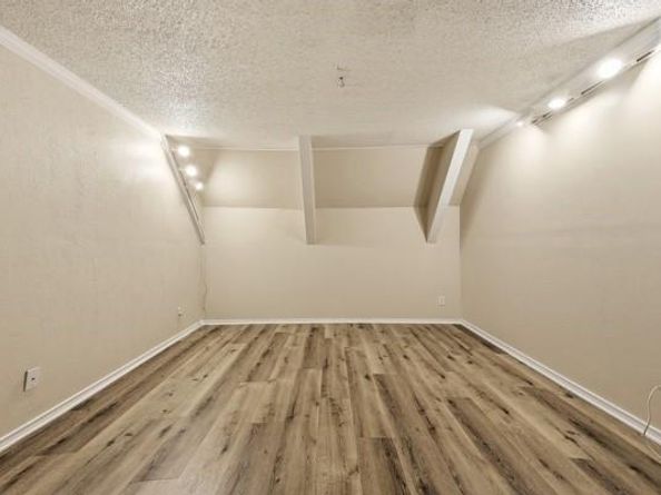205  Roaring Springs Drive , DeSoto Texas 75115