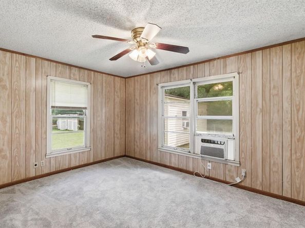 108  Sandra Drive , Azle Texas 76020