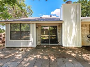617  Rolling Ridge Court , Azle Texas 76020