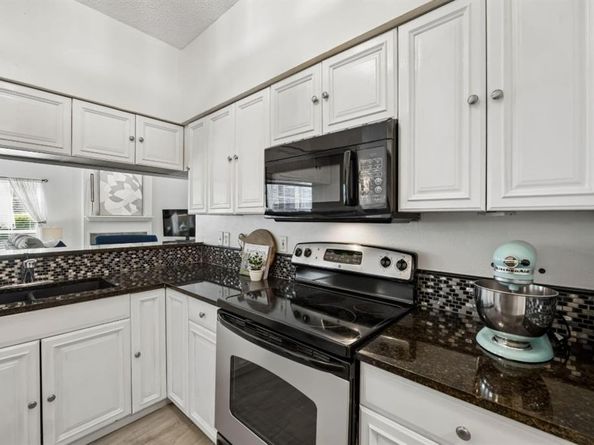 217  Cimarron Trail  5, Irving Texas 75063