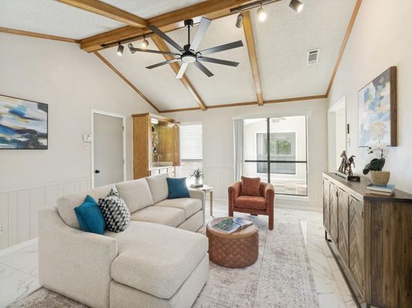 12922  Jasoncrest Trail , Dallas Texas 75243
