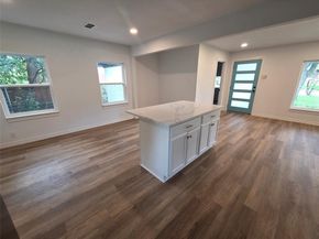 2108  Blake Avenue , Dallas Texas 75228