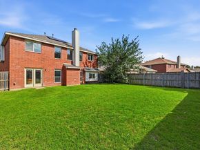 1703  Wolf Creek Drive , Arlington Texas 76018