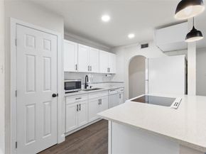 530  Edgemere Drive , Garland Texas 75043