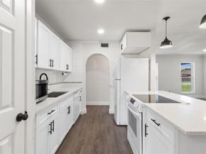 530  Edgemere Drive , Garland Texas 75043