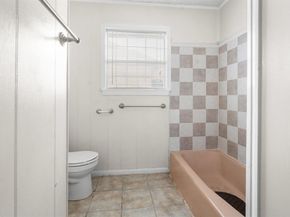 813  Truman Street , Arlington Texas 76011