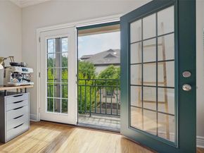 5950  Lindenshire Lane  107, Dallas Texas 75230