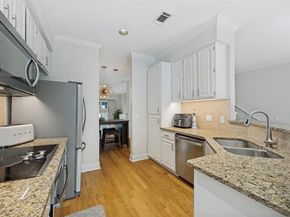5950  Lindenshire Lane  107, Dallas Texas 75230