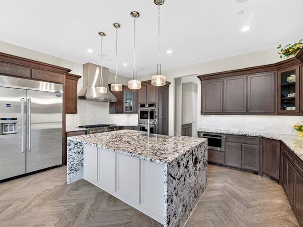 689  Dancing Water Drive , Frisco Texas 75036