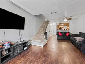 2157  Aspen Drive , Dallas Texas 75227