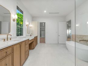 9034  Forest Hills Boulevard , Dallas Texas 75218