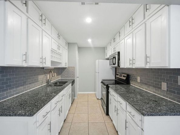 2915  Canis Circle , Garland Texas 75044