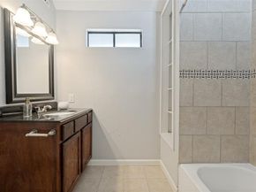 5621  Tremont Street , Dallas Texas 75214