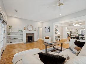 5621  Tremont Street , Dallas Texas 75214