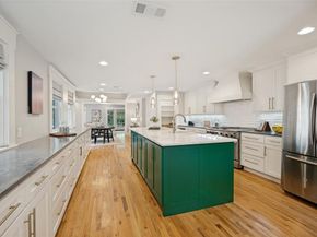 5621  Tremont Street , Dallas Texas 75214
