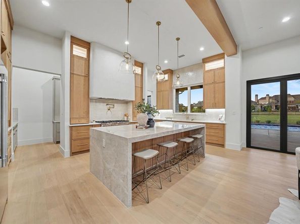 425  Dennis Bailey Lane , Heath Texas 75032