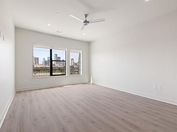 1900 S Ervay Street  606, Dallas Texas 75215