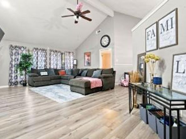 937  Knollwood Drive , DeSoto Texas 75115