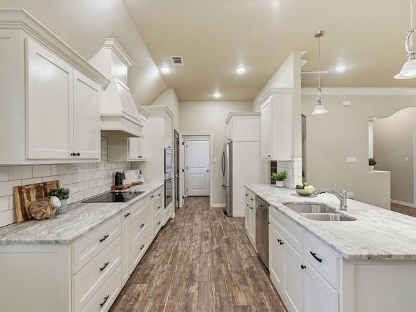 603  Oaklawn Drive , River Oaks Texas 76114
