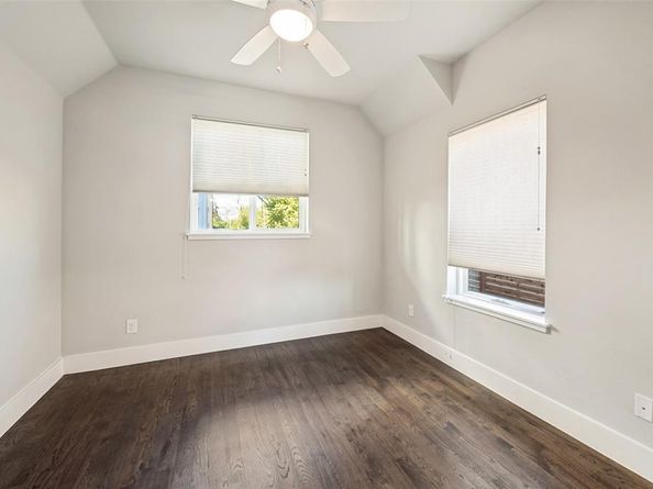 212  Foch Street , Fort Worth Texas 76107
