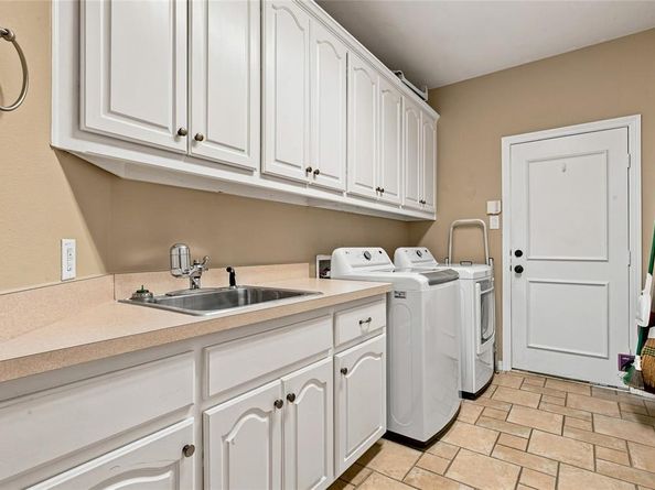 2105  Heather Ridge Court , Flower Mound Texas 75028